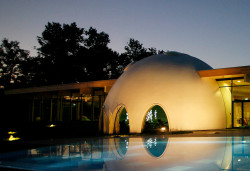 therme-bad-aibling-kuppel-aussen